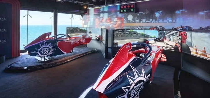 3- SIMULADOR DE F1 <br> LA ADRENALINA EN ESTADO PURO
