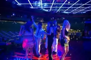 6-Discothèque Garage Club