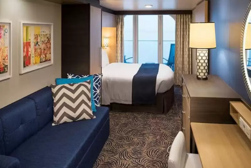 Cabina con vista al mar y balcón