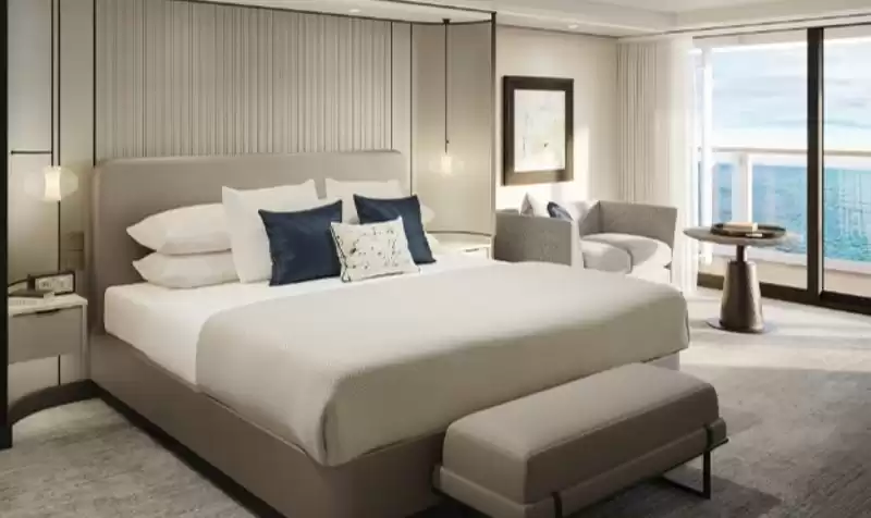 The Terrace Mid Suite