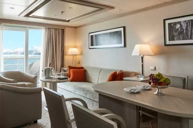 Suite Medallion