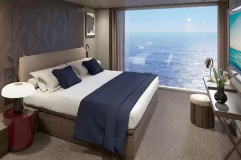 Club Balcony Suite